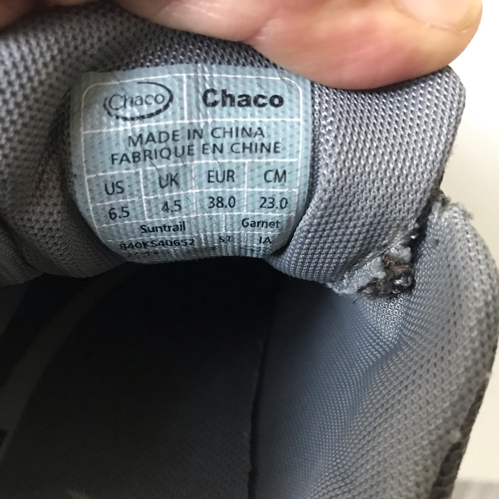 Chaco hiking shoes - Picture 7 of 8